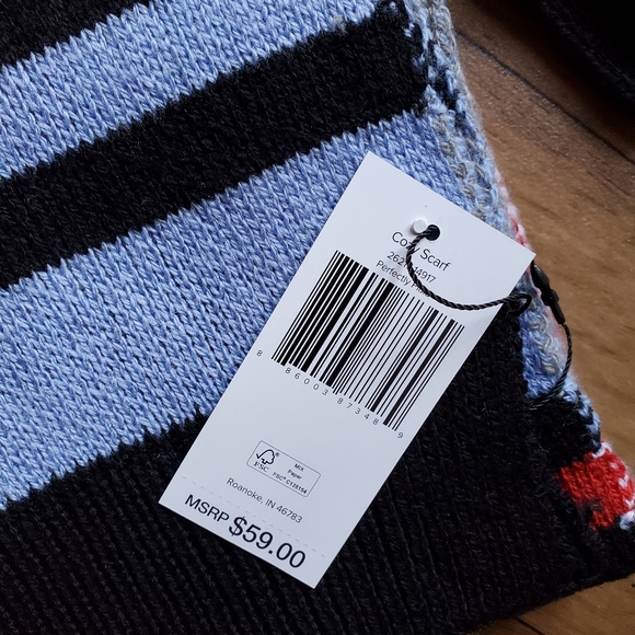 Vera Bradley Cozy Scarf, Cozy Gloves, and Cozy Beanie Hat Perfectly Plaid - Picture 5 of 5